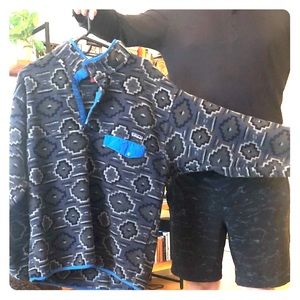 Patagonia Men’s Lightweight Fleece Pullover